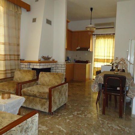 Ενοικιαζόμενα Δωμάτια "Ολγα" Loutra Ipatis Exterior foto